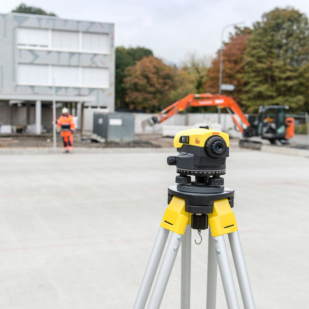 Комплект оптический нивелир Leica NA 524 штатив рейка - 3 в 1 с поверкой - 3