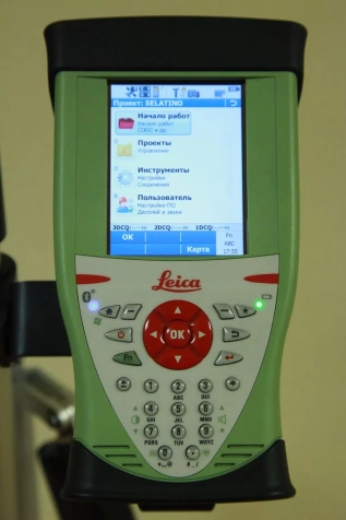 Полевой GPS/GNSS контроллер LEICA CS10