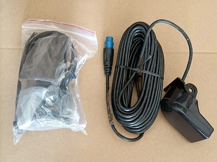 Трансдьюсер Garmin пластиковый 8-pin,200/77,DB - 1