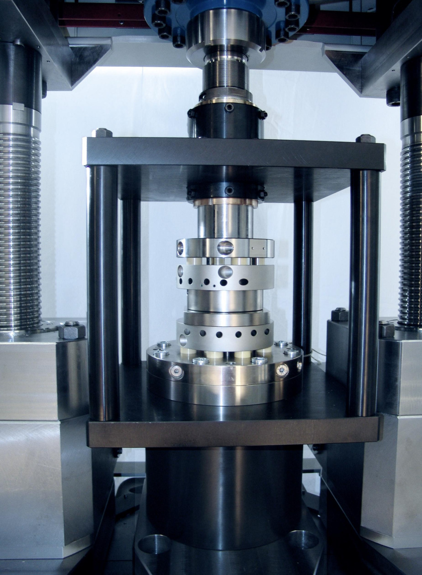 Магнитно-резонансные машины RUMUL Testronic 500 кН - 2