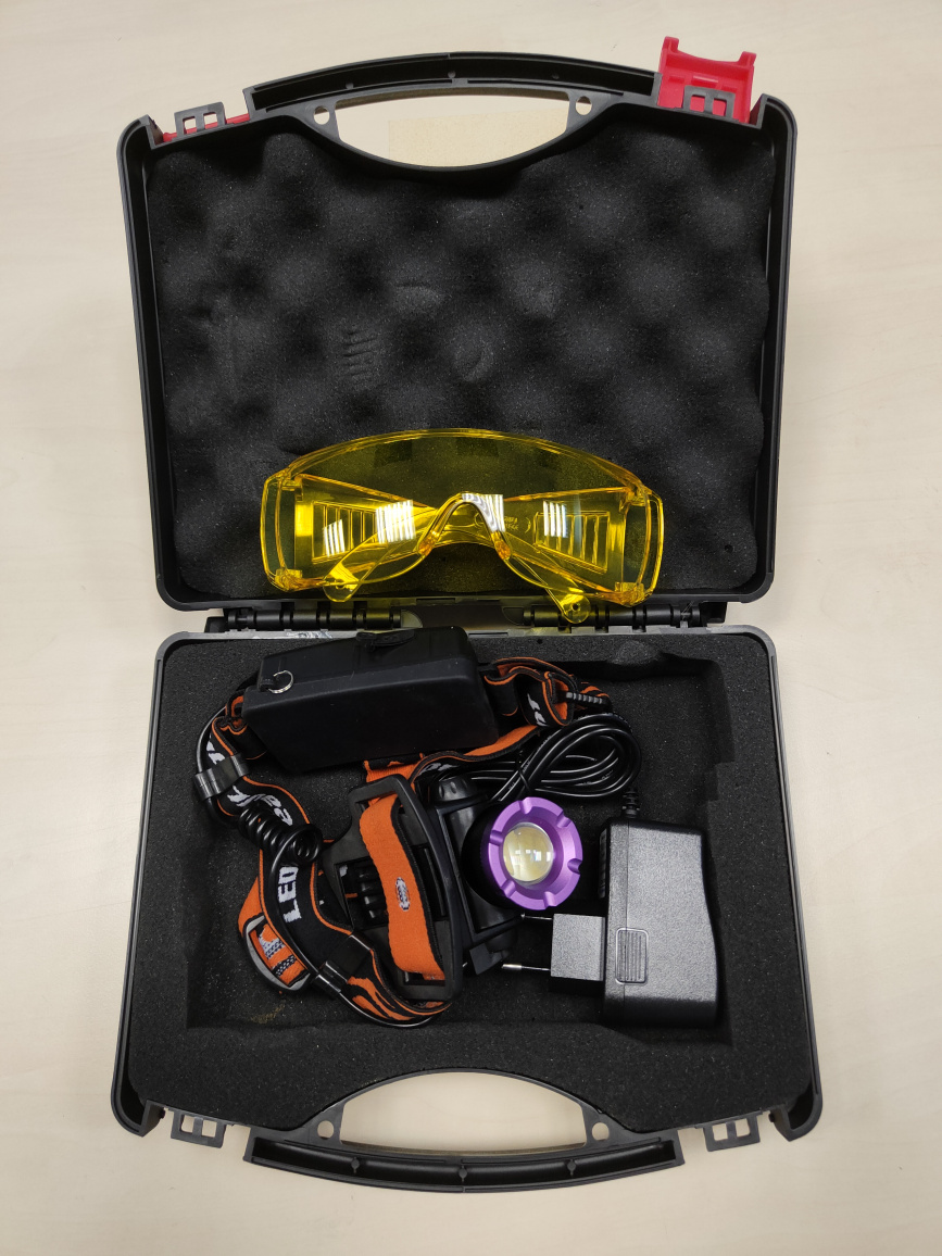 АВМ УФ 100НР Ультрафиолетовый фонарь - 1