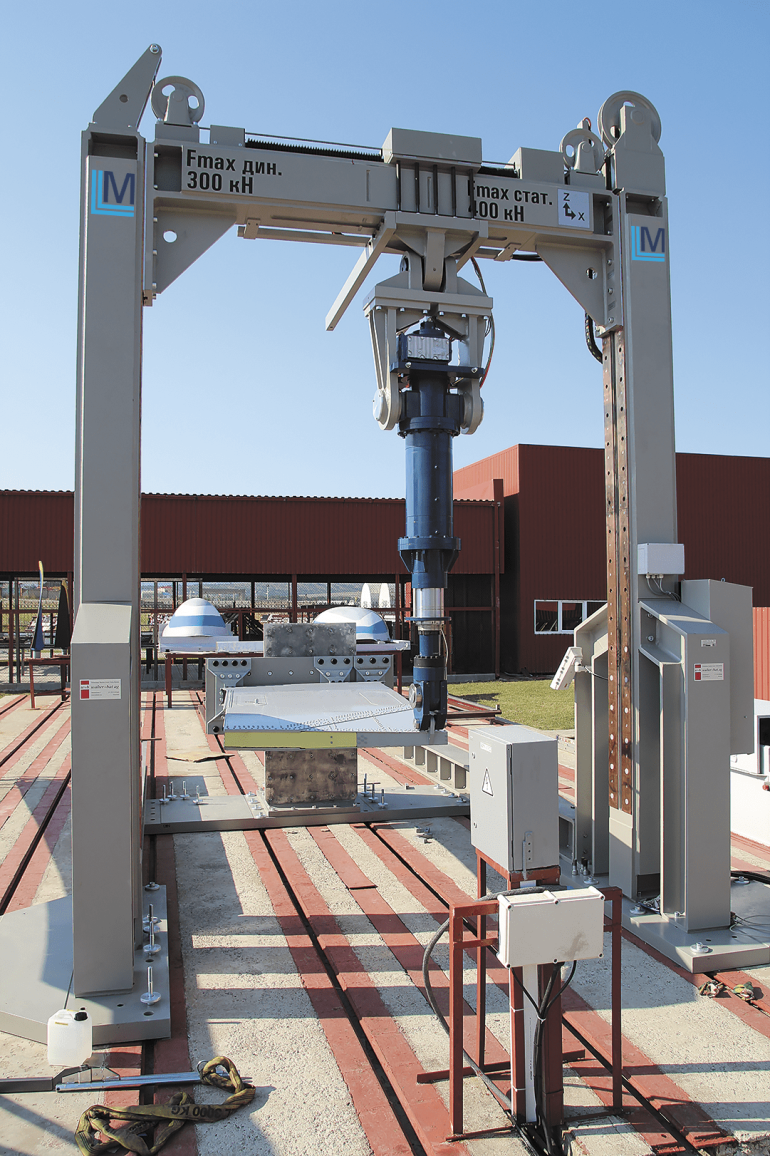 Вертикальный стенд для климатических испытаний