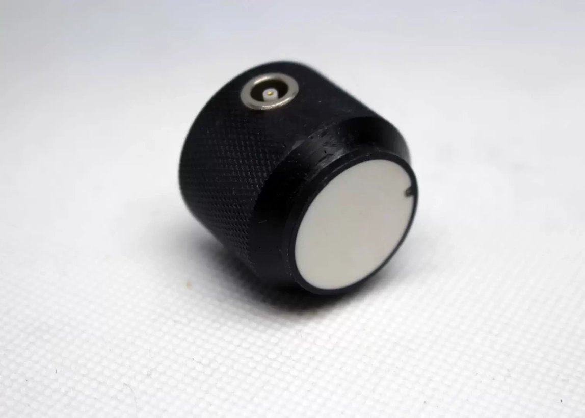 Пьезоэлектрический преобразователь (ПЭП) типа П111 - 1